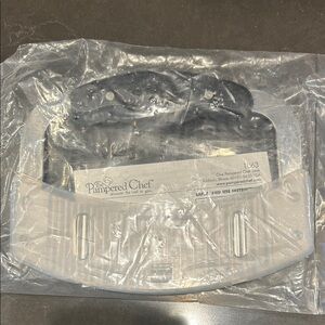 Pampered Chef Crinkle Cutter